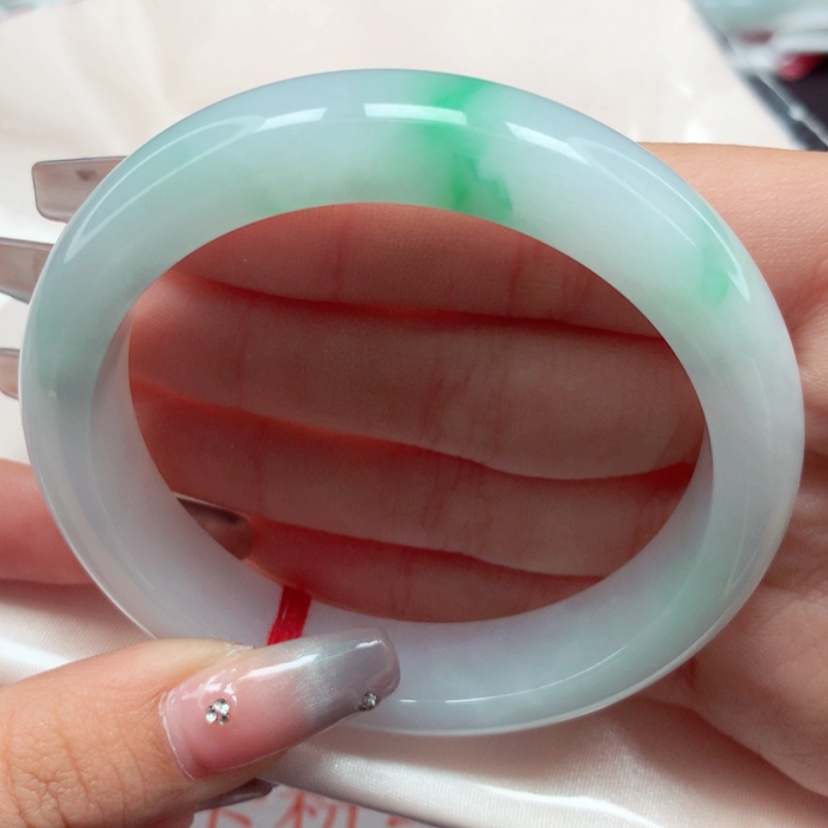 【闪购商品】翡翠手镯未镶嵌57圈