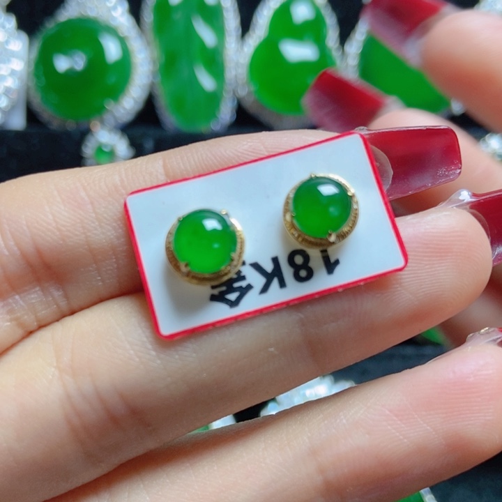 翡翠颈饰18K金镶嵌