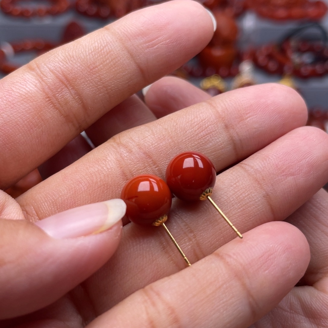 南红玛瑙18K金镶嵌珠宝奇石耳钉9.8mm