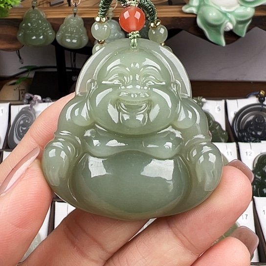 和田玉吊坠(赠链)未镶嵌