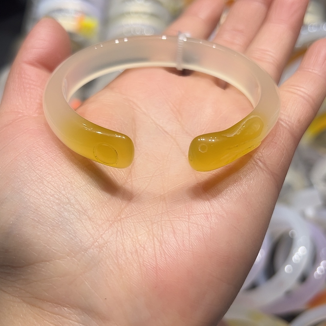 玛瑙/玉髓未镶嵌手镯