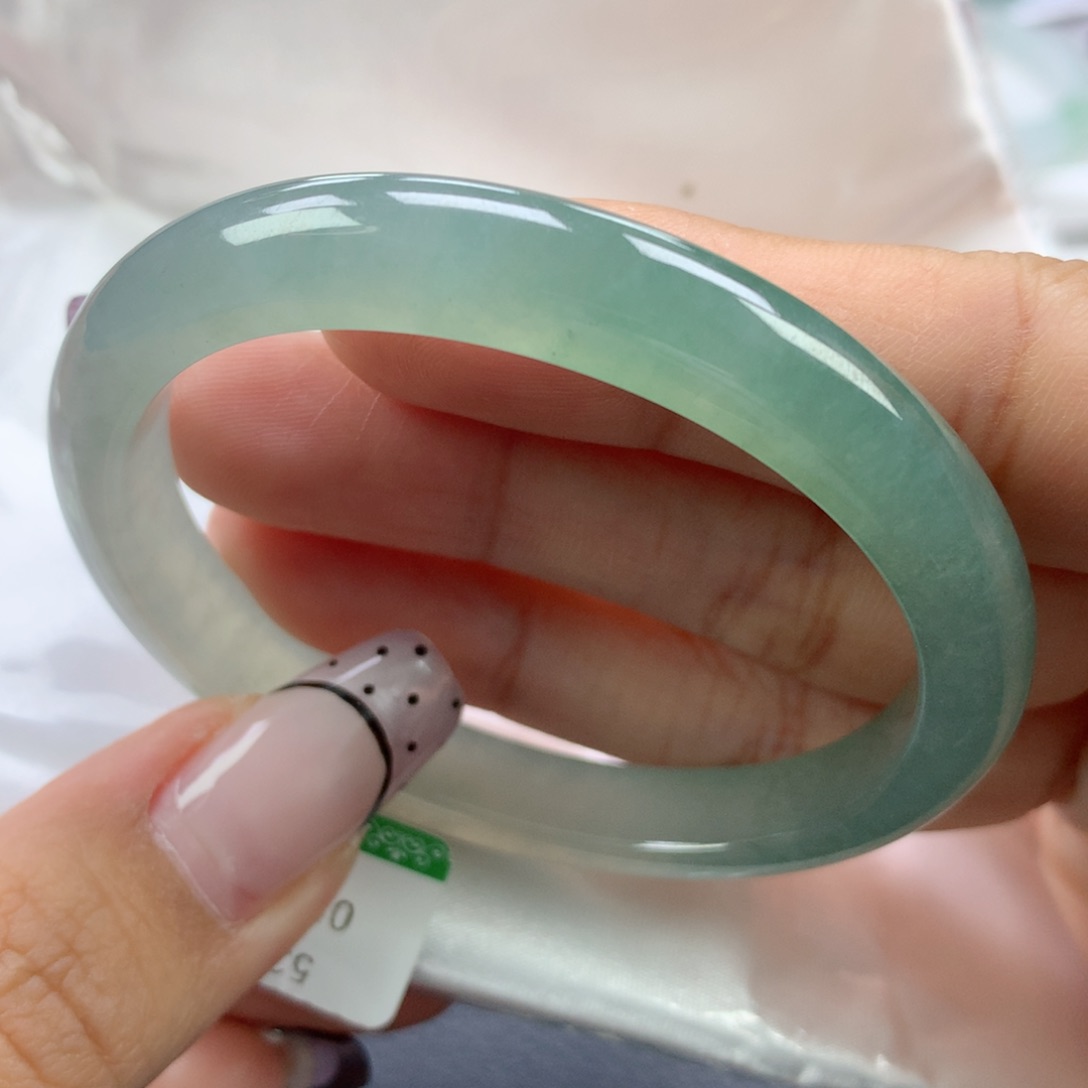 翡翠手镯未镶嵌53贵妃