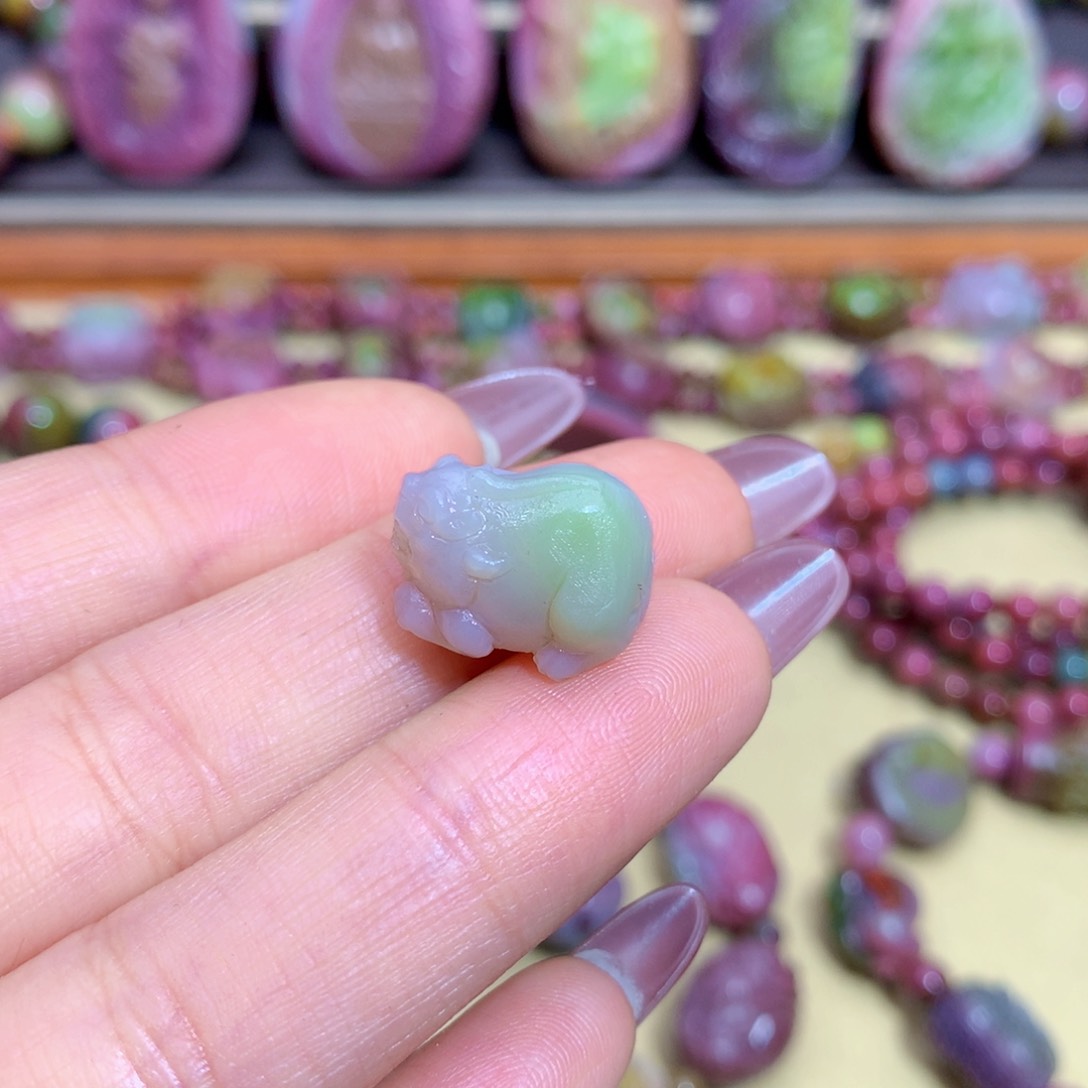 玛瑙挂件未镶嵌盐源