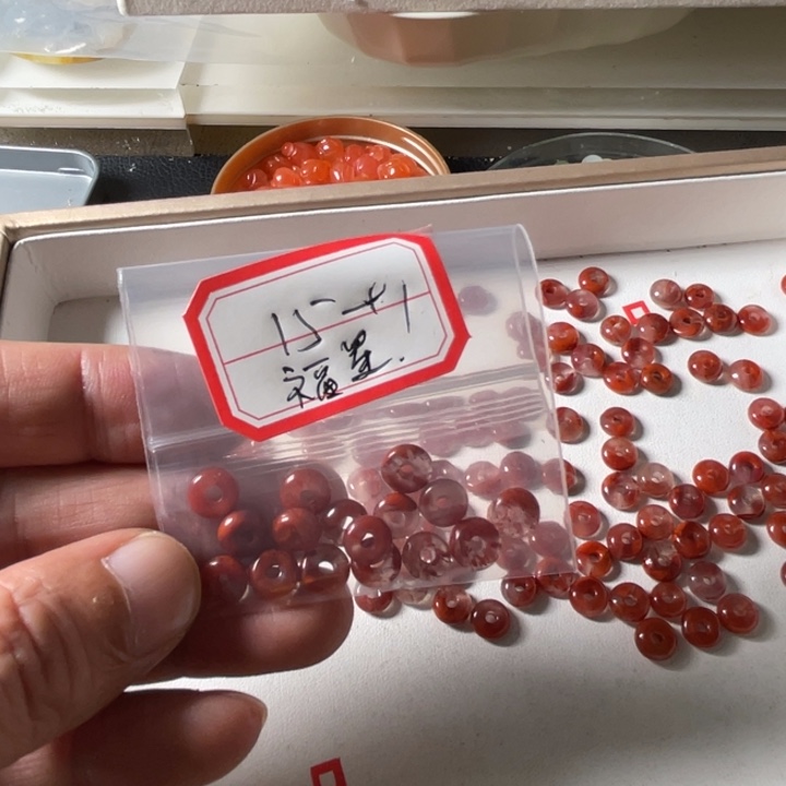 颈饰未镶嵌南红玛瑙福*?