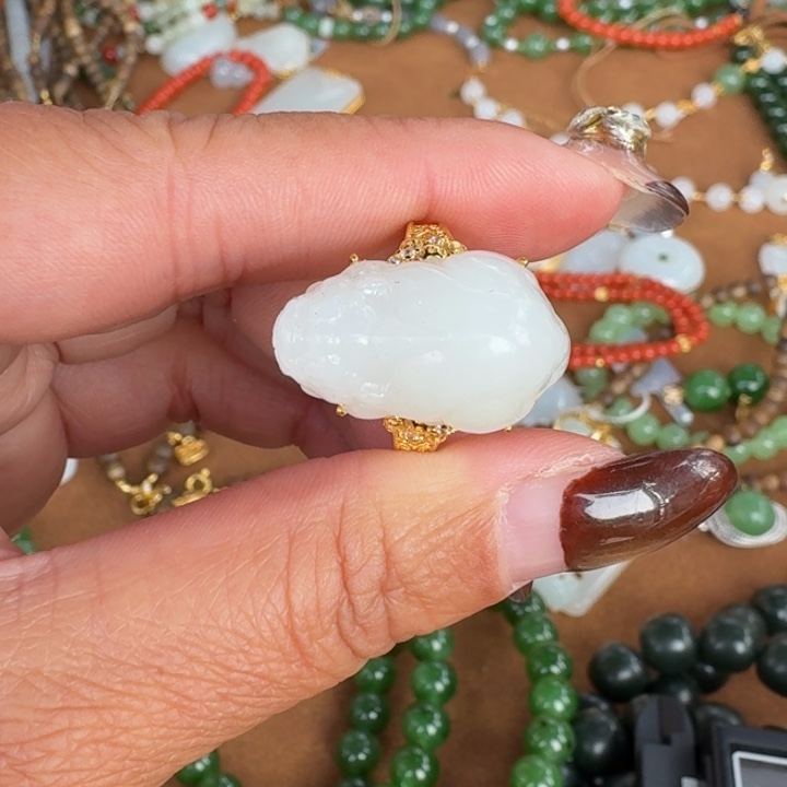 和田玉银S925镶嵌颈饰冉冉