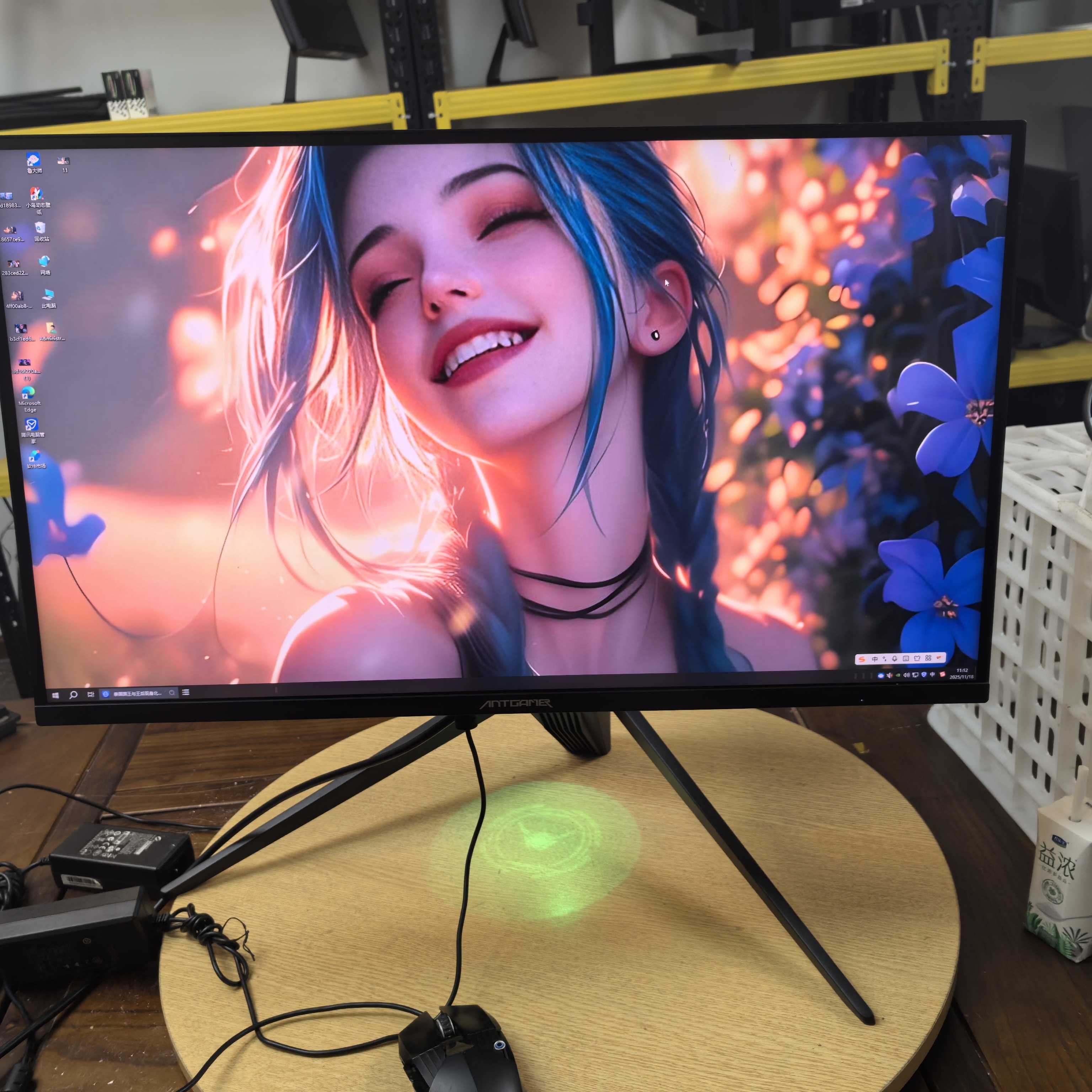 9新 蚂蚁电竞 蚂蚁电竞27寸直面2k240hz 高清游戏电竞显示器二手