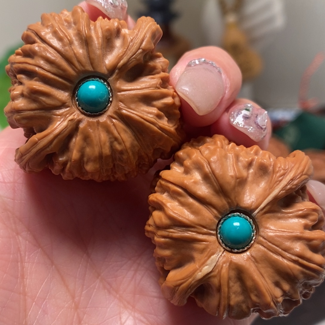 文玩核桃把件40尺寸白狮子