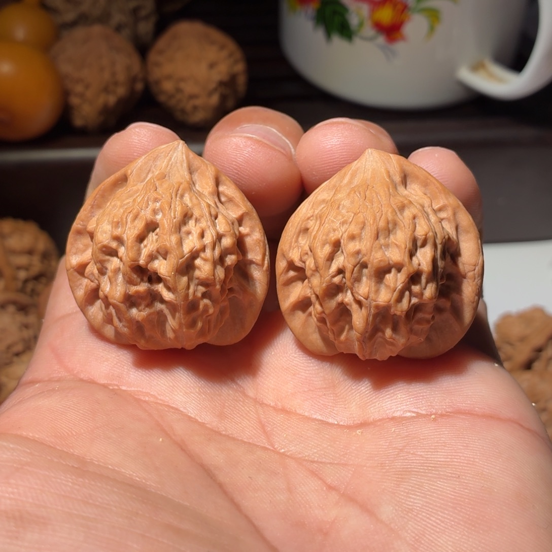 文玩核桃吊坠七步沟  微剐蹭