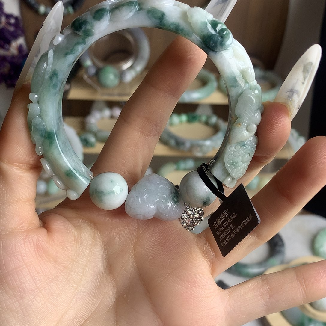 翡翠未镶嵌手镯飘花手镯手镯手镯
