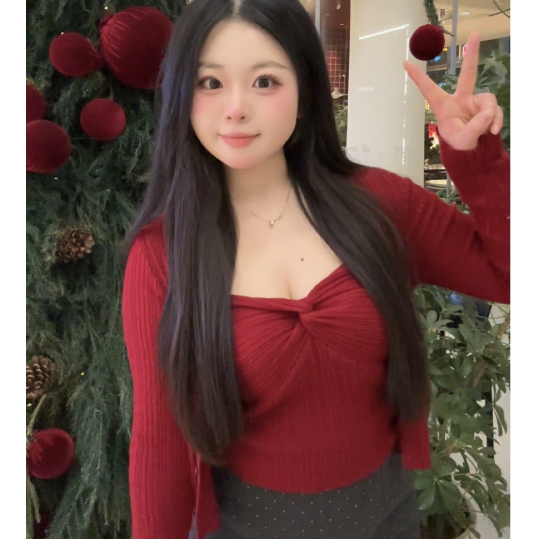 莉莉贝 扭扭结两件套微胖女生显瘦针织上衣