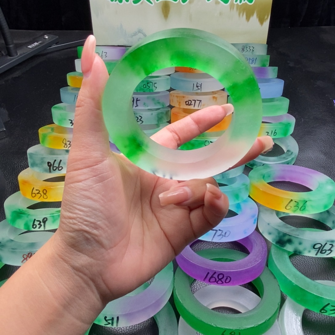 中***心玉百搭时尚独龙翠手镯