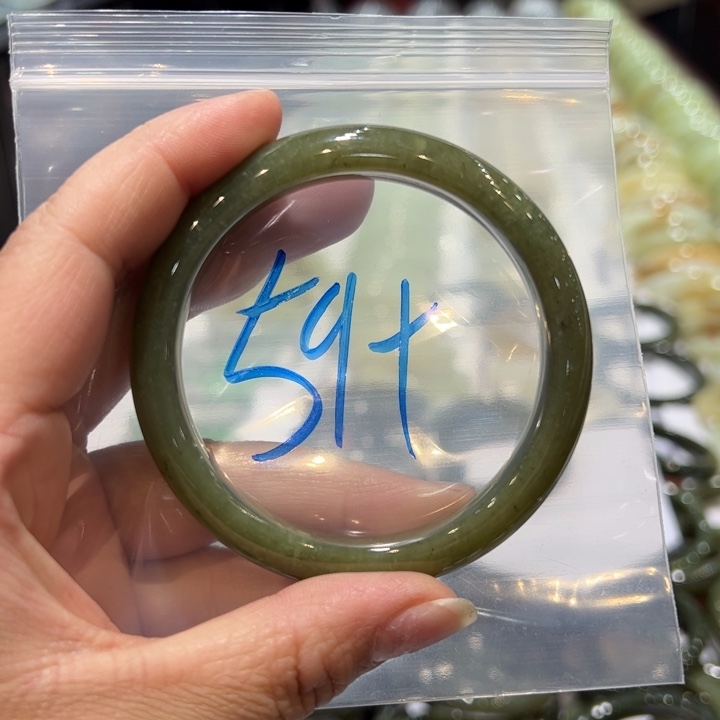 和田玉（糖玉）手镯未镶嵌