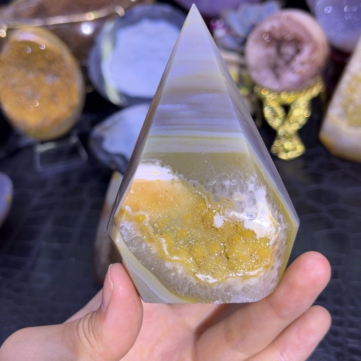 福利黄软晶柱未镶嵌水晶