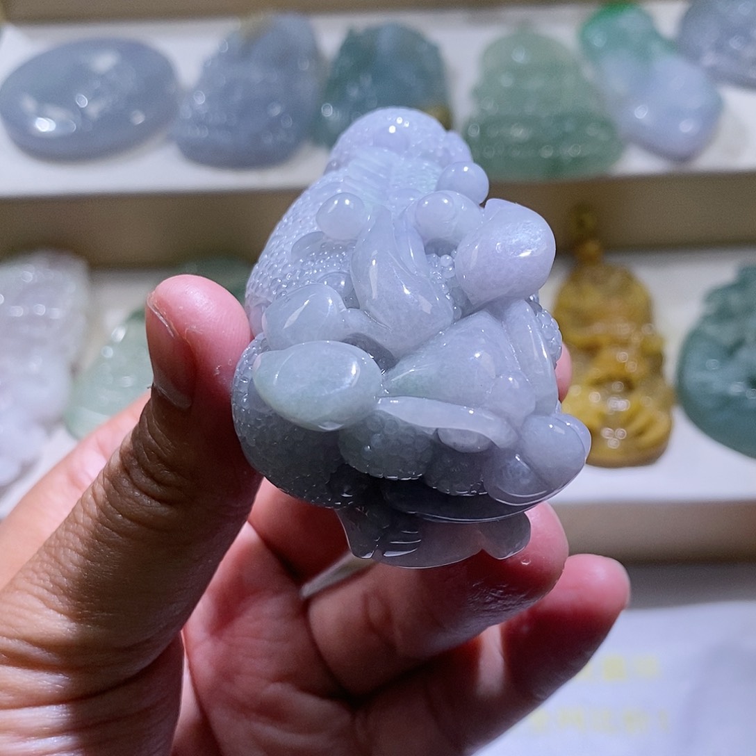 【闪购商品】翡翠颈饰未镶嵌蟾