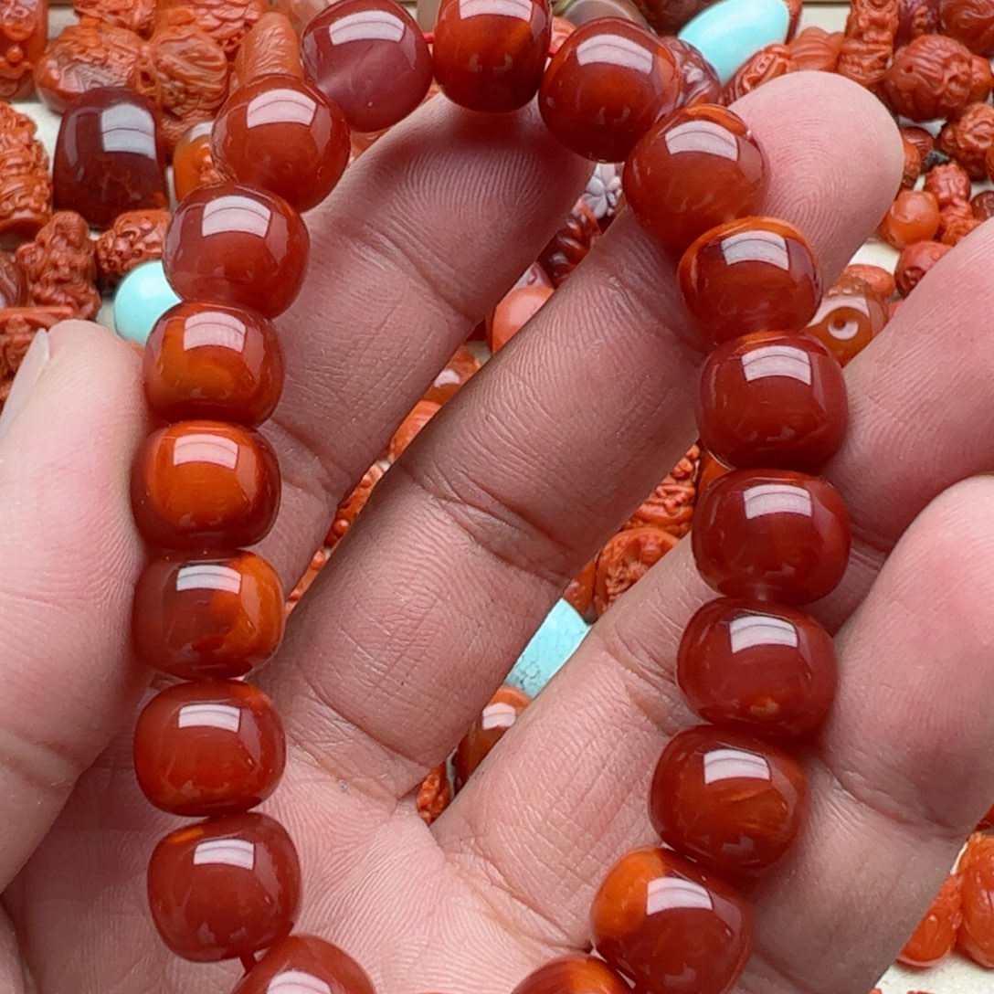 南红玛瑙配饰未镶嵌