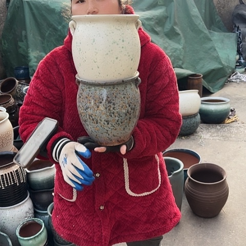 口18高20瑕疵盆子。