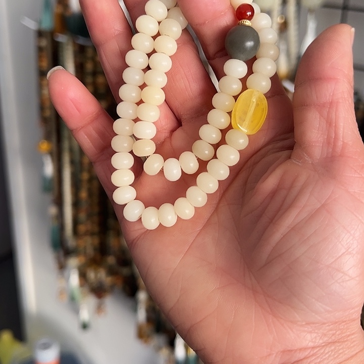 白玉菩提吊坠6×80