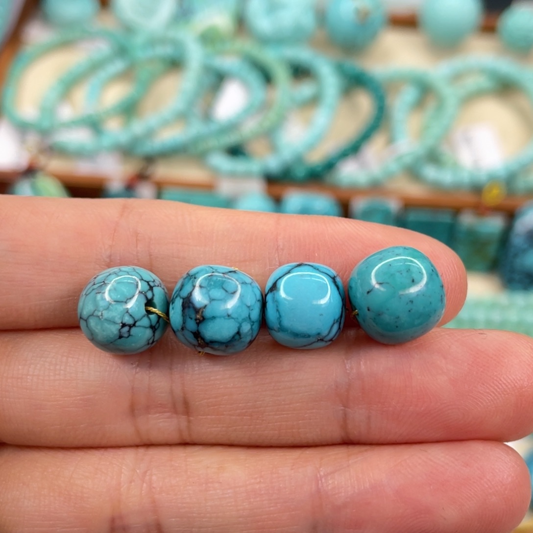 甘***葱绿松石未镶嵌挂件