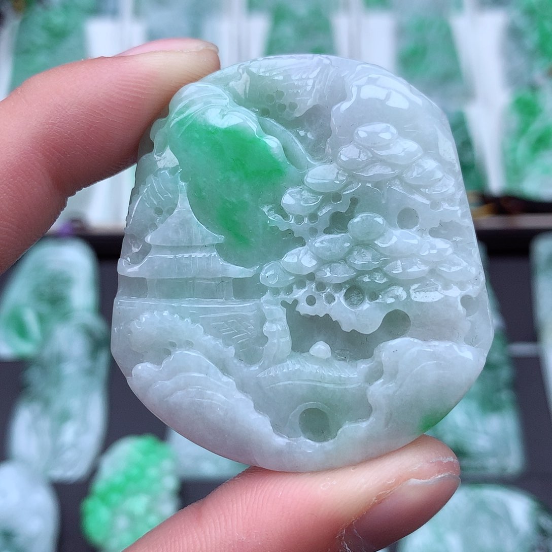 翡翠颈饰未镶嵌翡翠吊坠