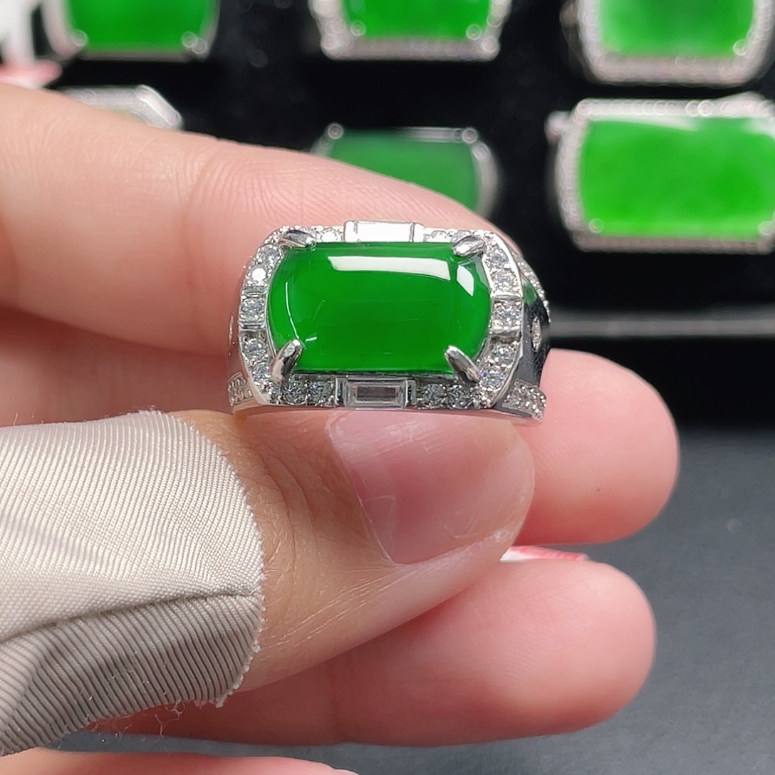 翡翠银S925镶嵌戒指天然A货翡翠没运费险3929