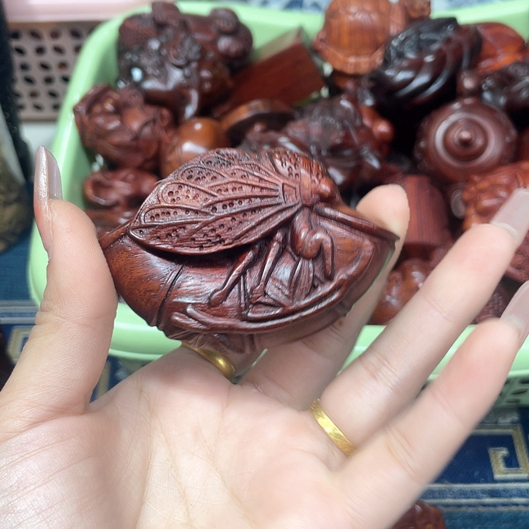 维腊木（绿檀）无事牌