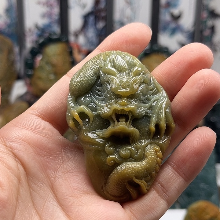 翡翠未镶嵌颈饰天然翡翠a货龙