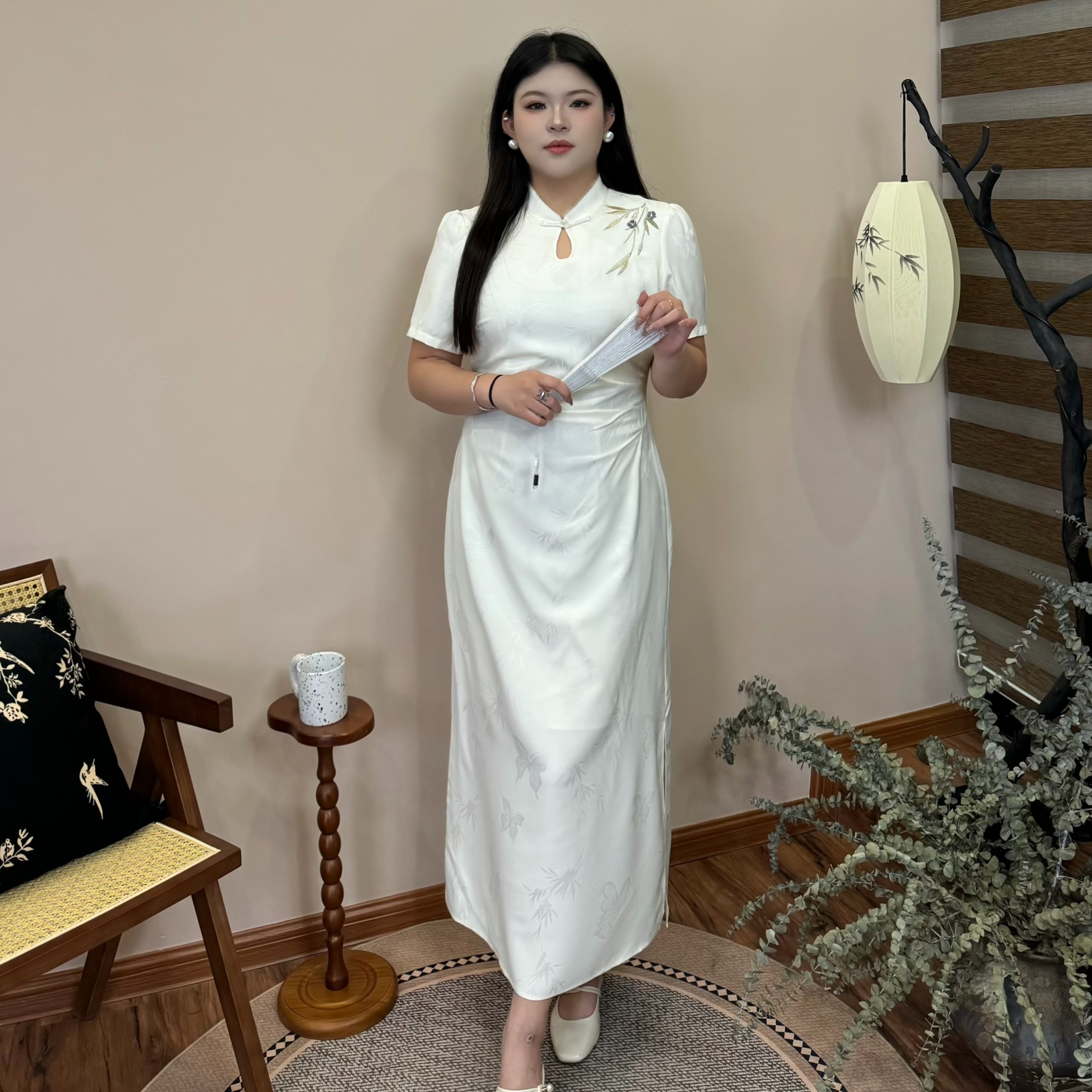 清【清允】春夏季显瘦气质收腰白色修身新中式开叉连衣裙中国风