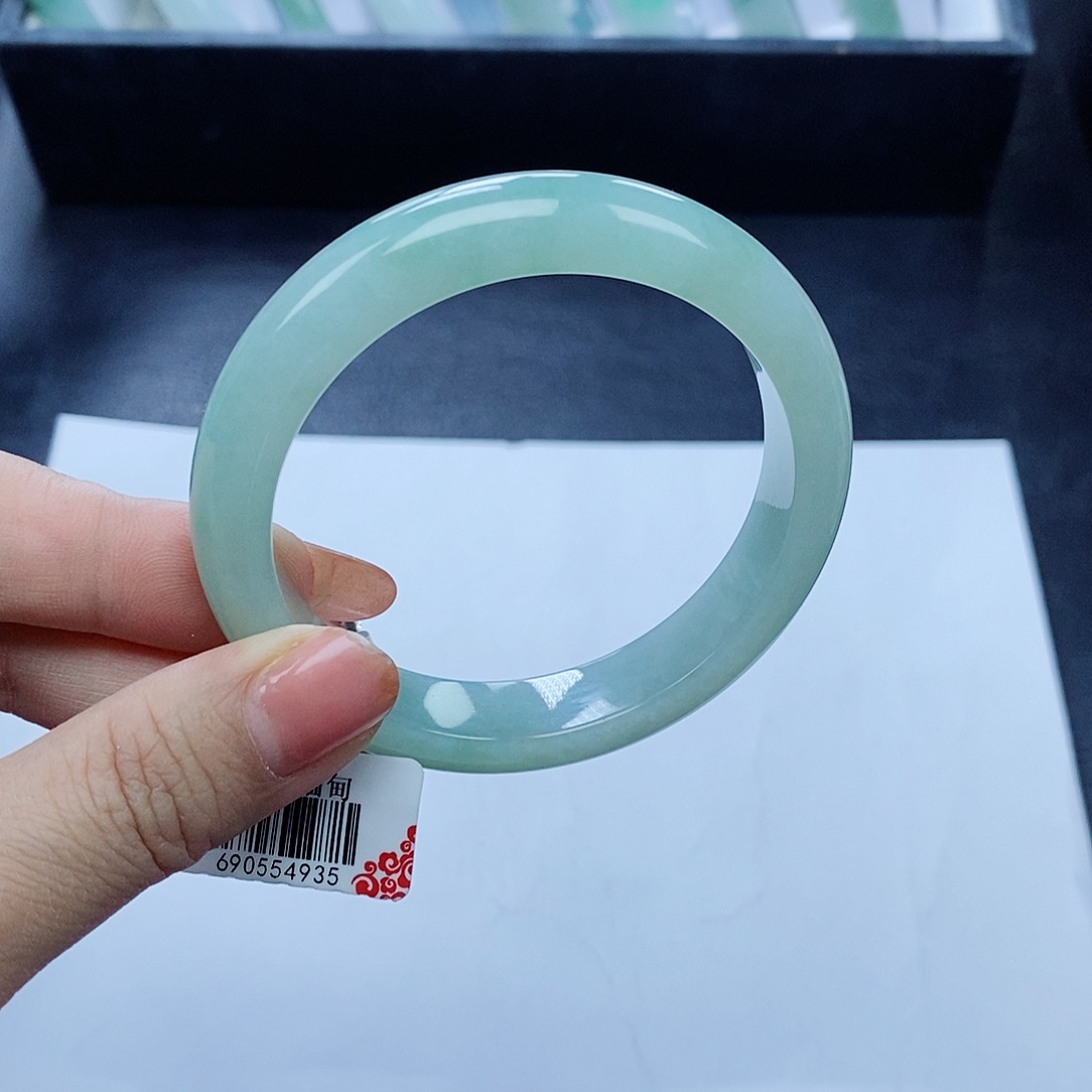 翡翠手镯未镶嵌54.4圈口