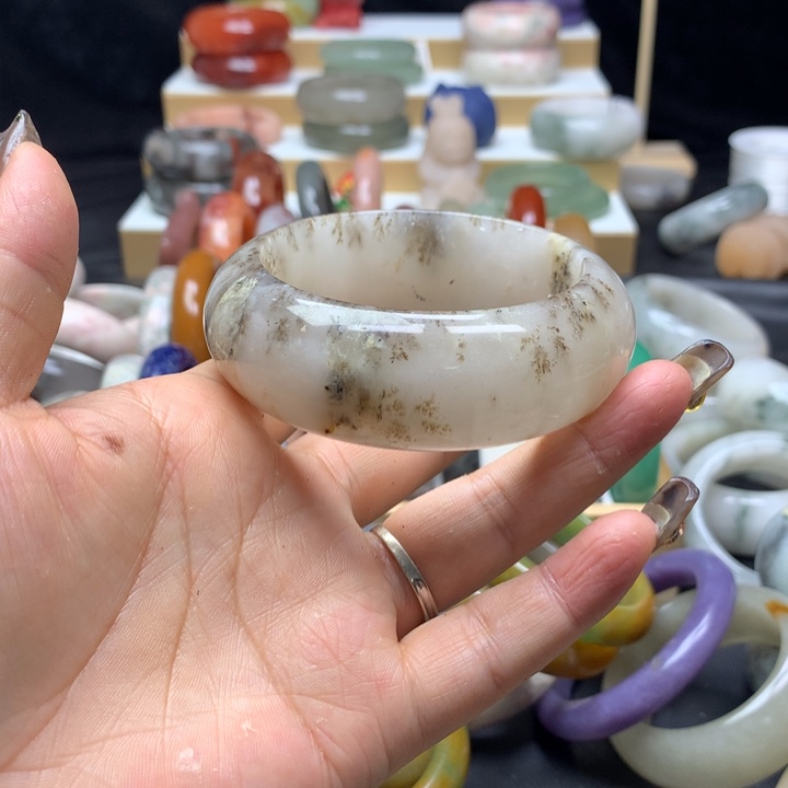 未镶嵌手镯石英质玉夢****