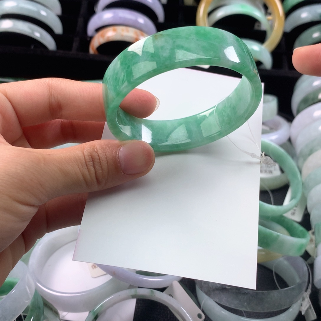 翡翠手镯未镶嵌公主52