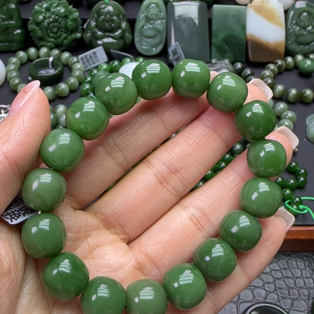 和田玉未镶嵌珠宝奇石