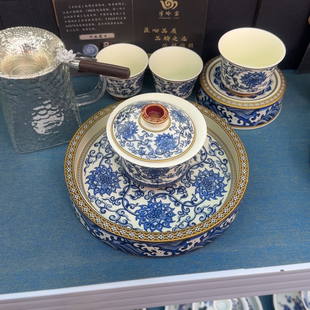 这些盖碗真好看！！！