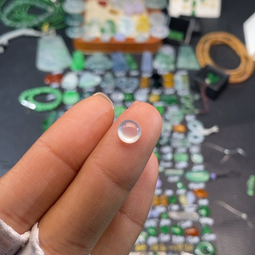 【闪购商品】翡翠挂件未镶嵌蛋