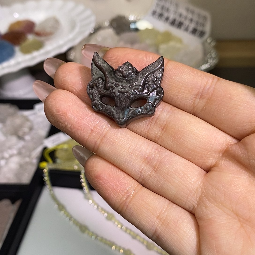 月***来未镶嵌水晶颈饰银耀石狐狸面具福利不退不换