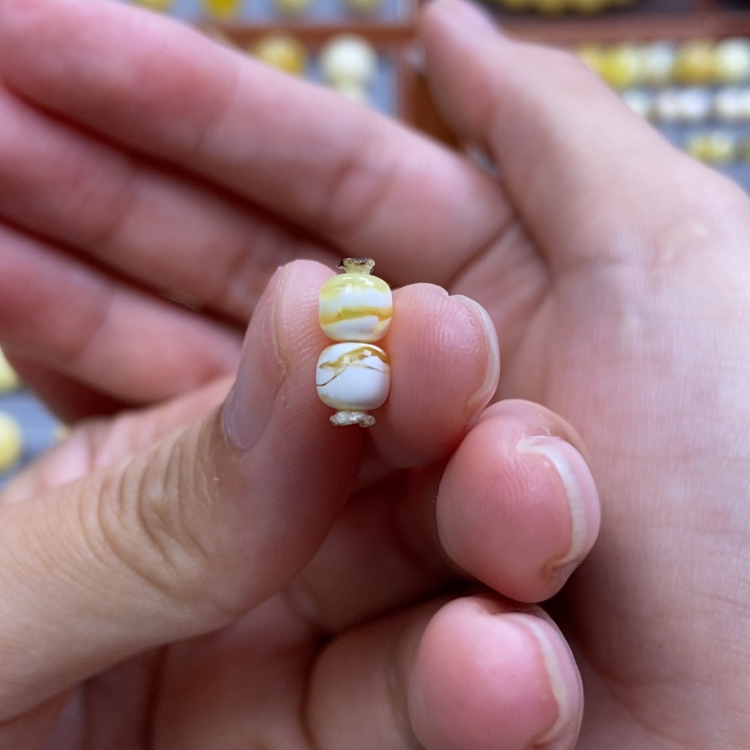 琥珀未镶嵌珠宝奇石5.6