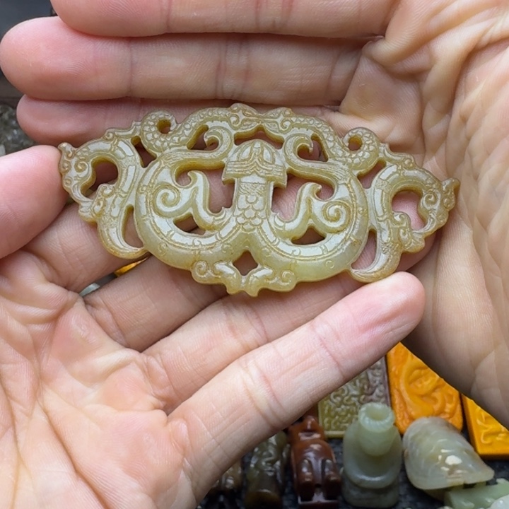 和田玉未镶嵌挂件