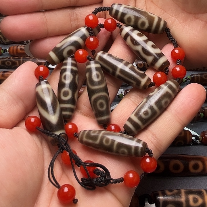 玛瑙/玉髓颈饰未镶嵌胡*条