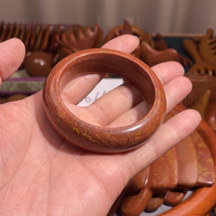 红砭石精品款手镯