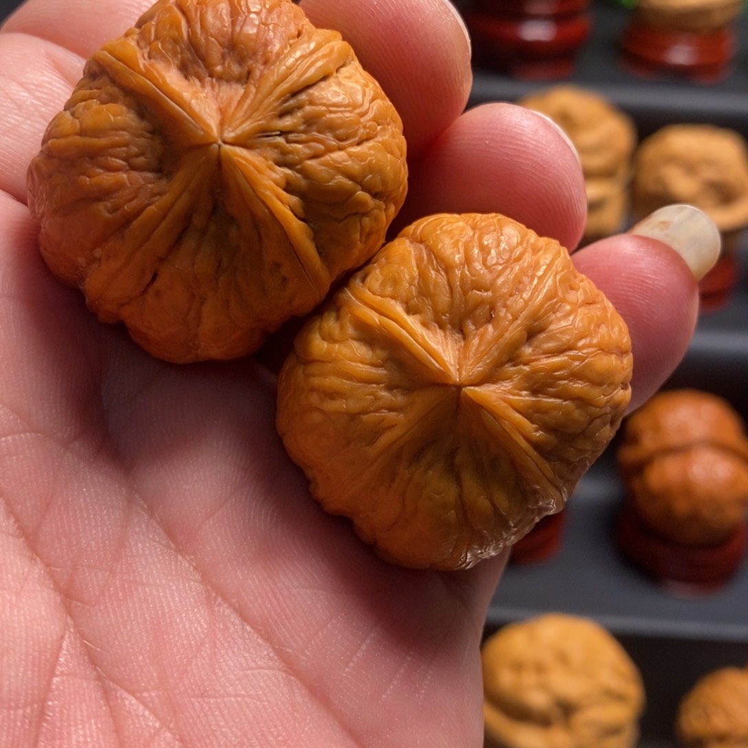 占***玩文玩核桃吊坠金蟒四棱36尺