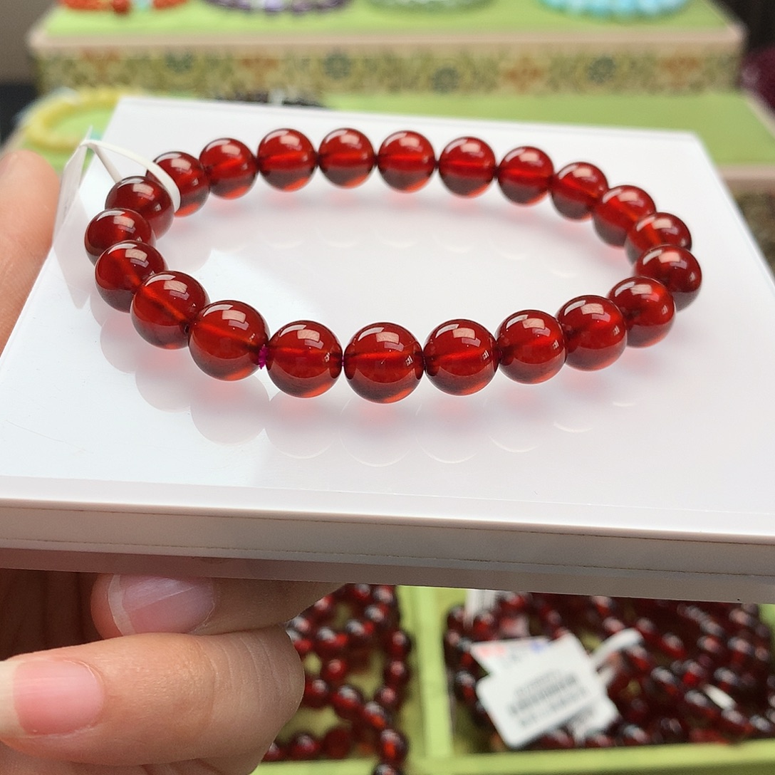 ****花石榴石手串未镶嵌9