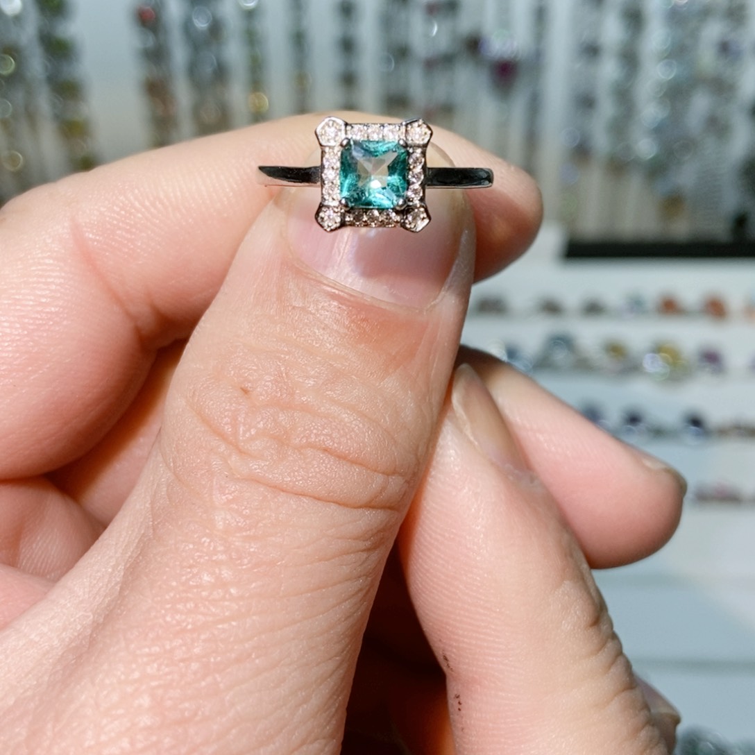 绿水晶戒指银S925镶嵌
