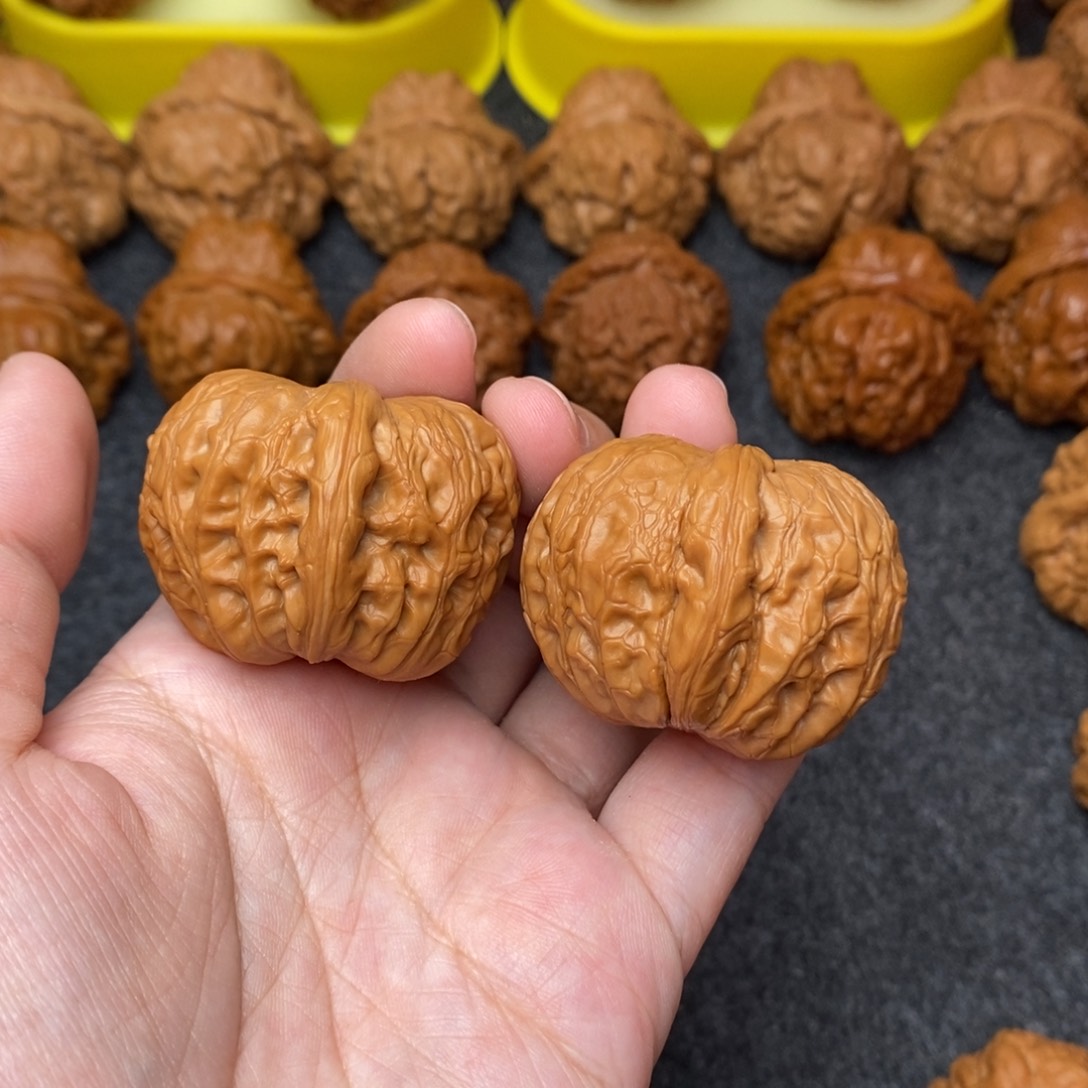 文玩核桃把件元宝40