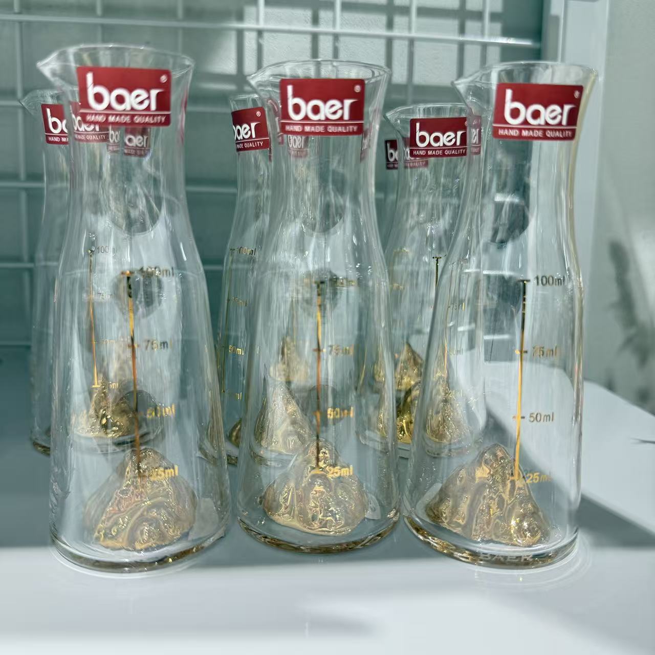 贝尔金山底玻璃分酒器