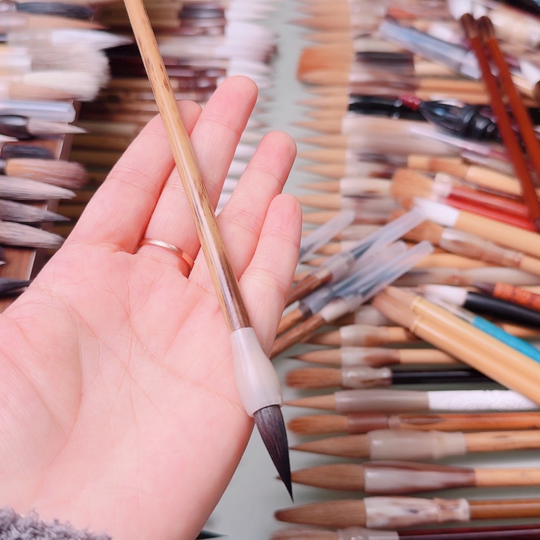 2.5/0.75一级黑尖紫毫一支