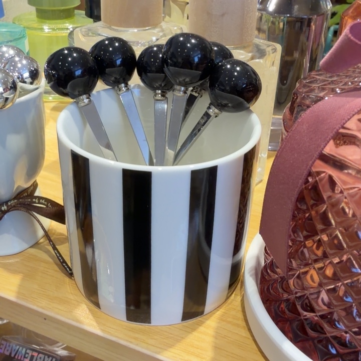 徐***静条纹水果叉一套装