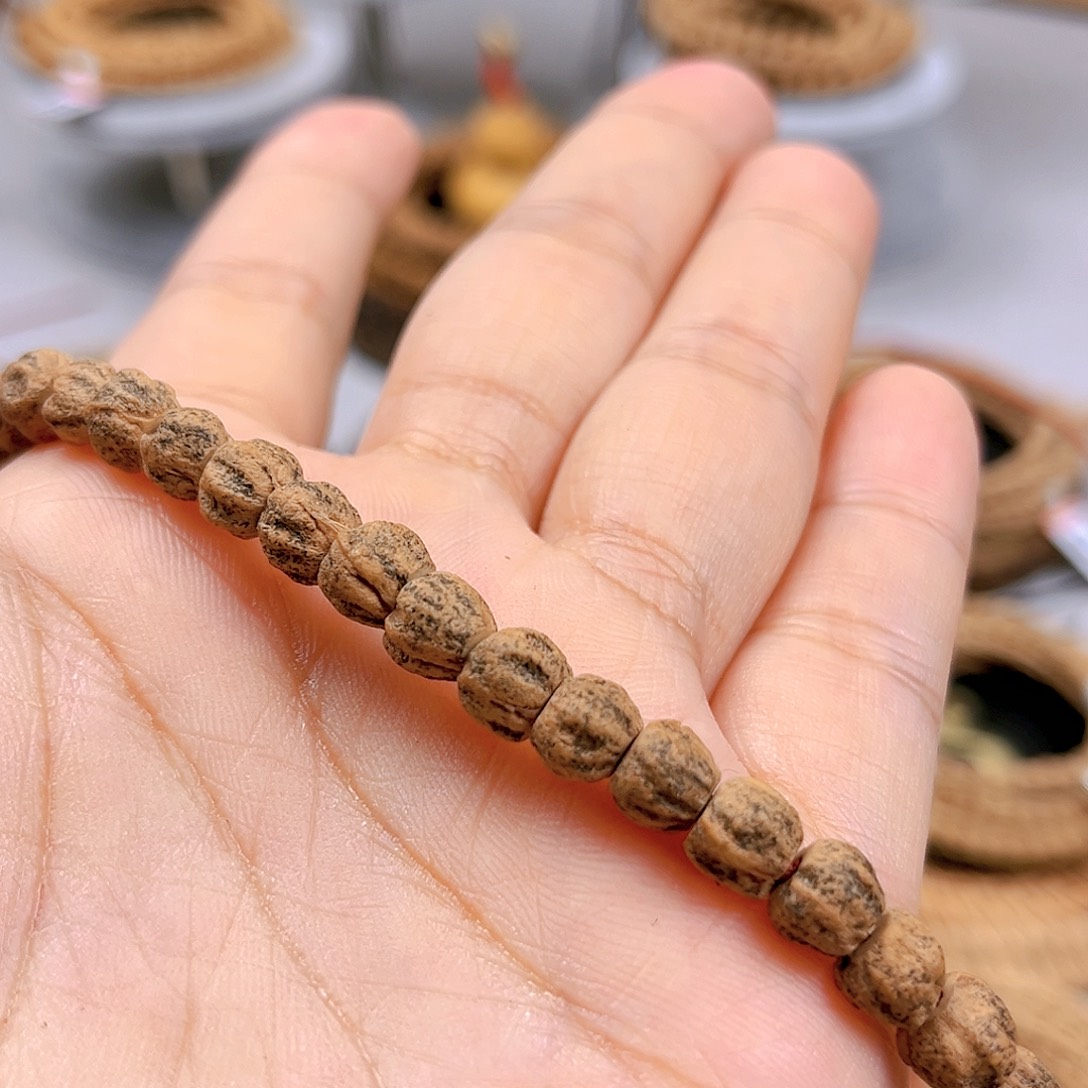 柏香籽/百香籽吊坠菩*·