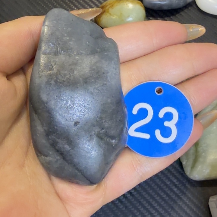 和田玉未镶嵌珠宝半成品