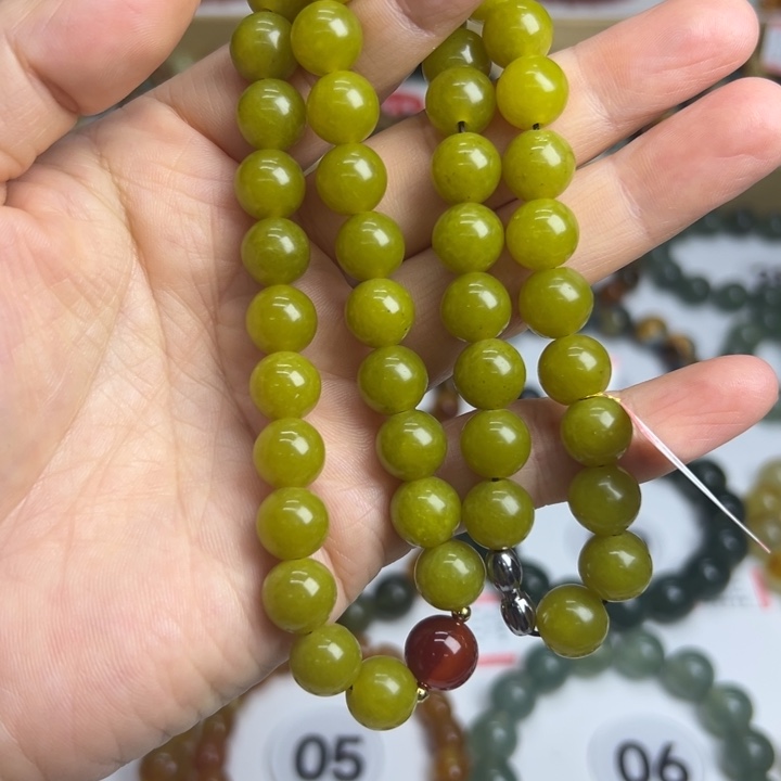 蛇纹石玉未镶嵌ーー
