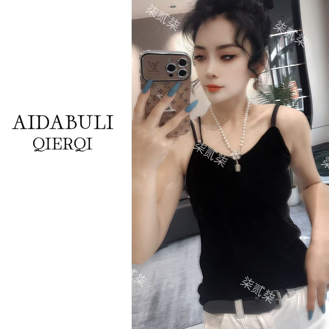 （柒贰柒服饰）25秋季新款高档丝绒美背时尚百搭吊带背心文胸女款