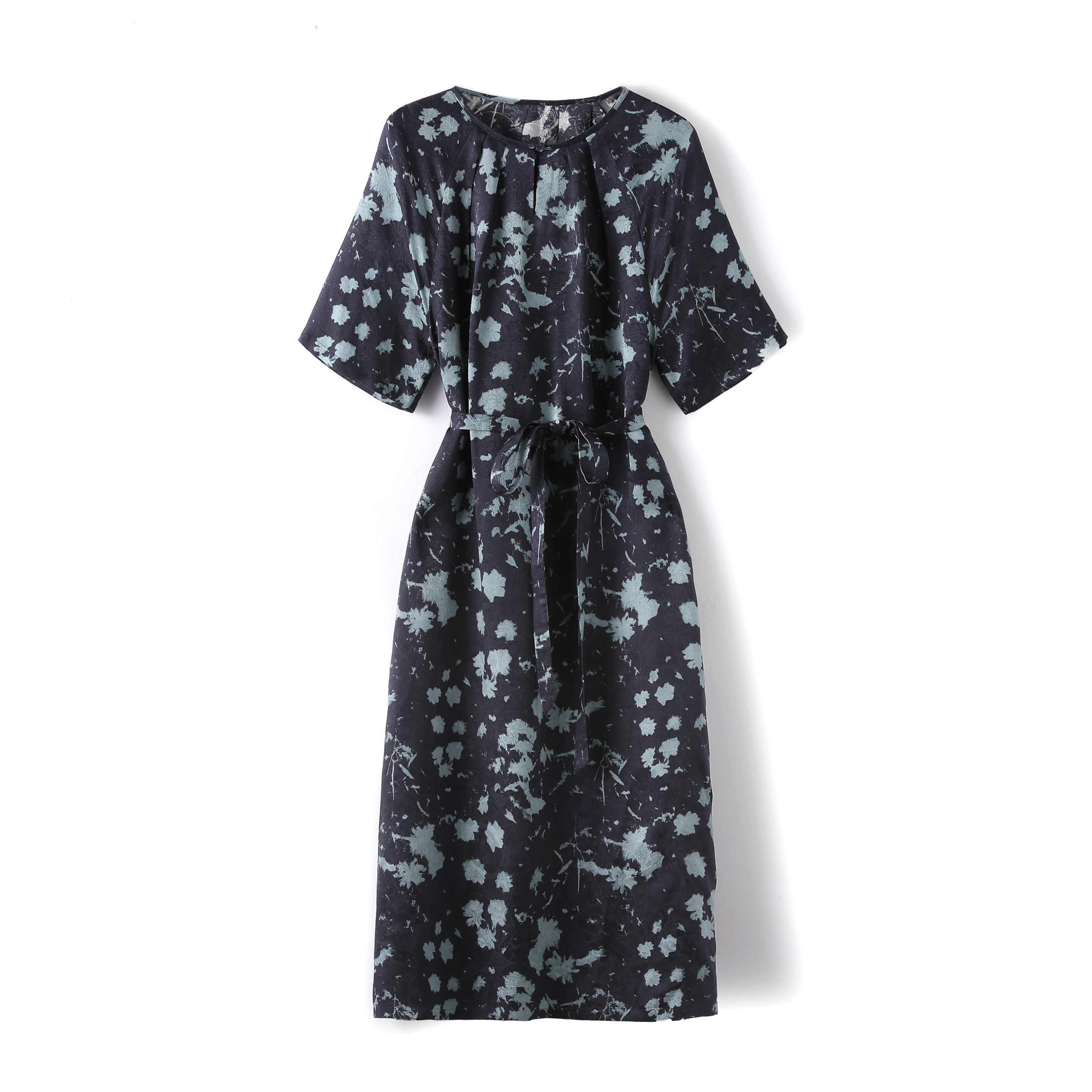 【YASHI】夏季新款插肩袖气质款25姆米花萝桑蚕连衣裙QXX255-25951